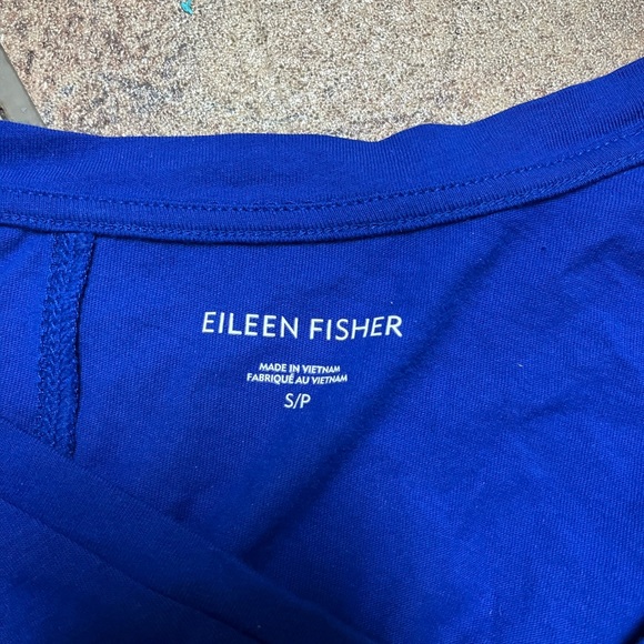 Eileen Fisher Vibrant Blue Long Sleeve v-neck t-shirt - Picture 2 of 3